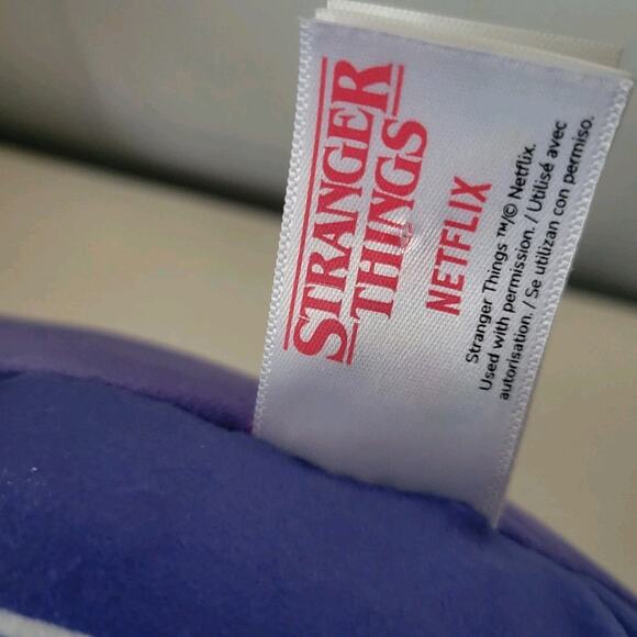 Stranger Things Netflix Squishmallow Collab 10” Plush ‘Ahoy Chocolate’ Exclusive - Picture 3 of 11